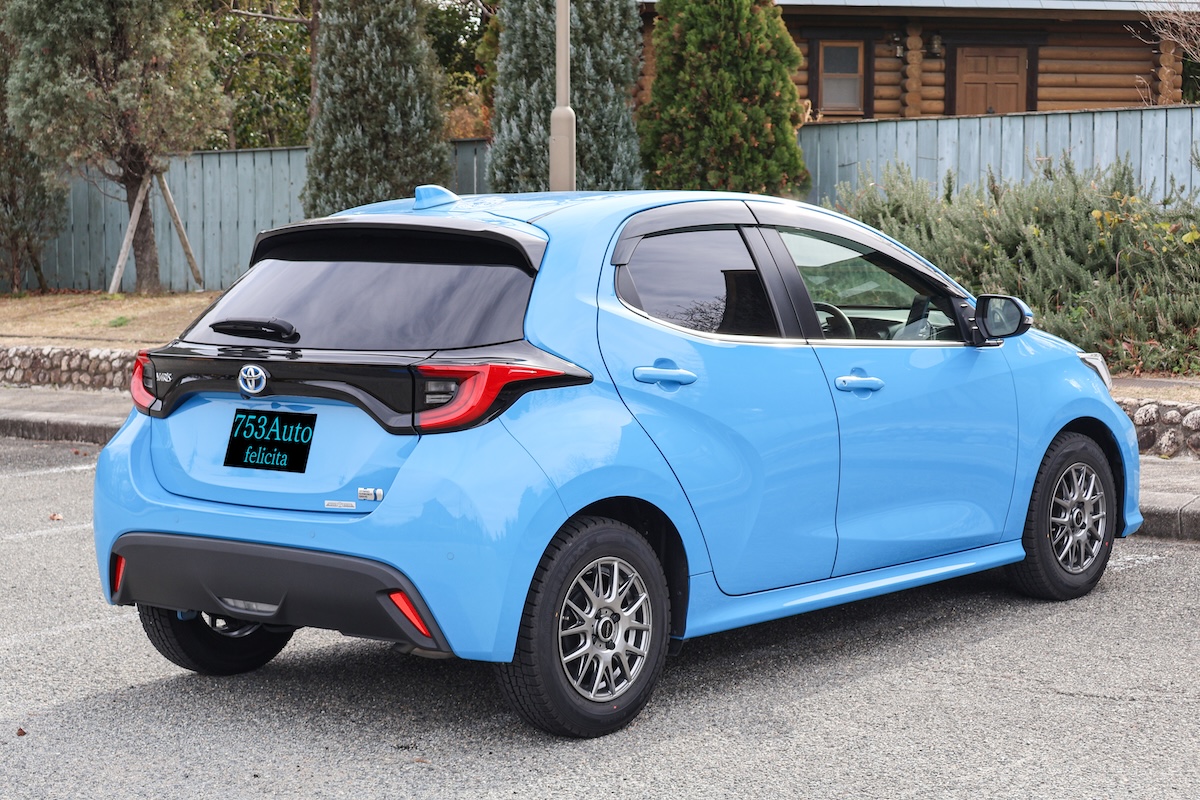 Toyota Yaris Hybrid Detail